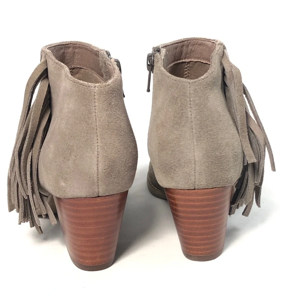 Vionic Women’s Faros Gray Fringed Ankle Boots with Stud Detail 6 New Wit…